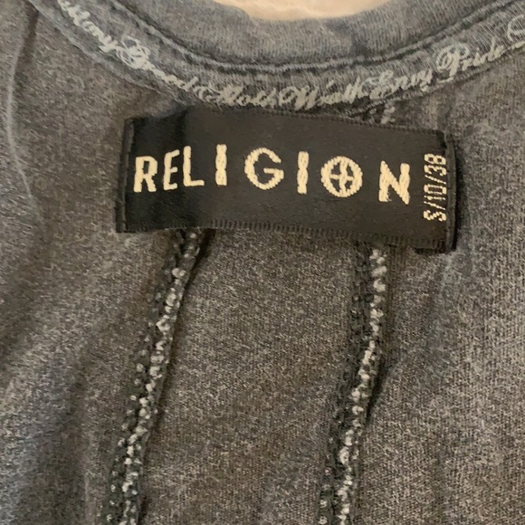 Religion Skull & Cross Tank - Picture 4 of 5